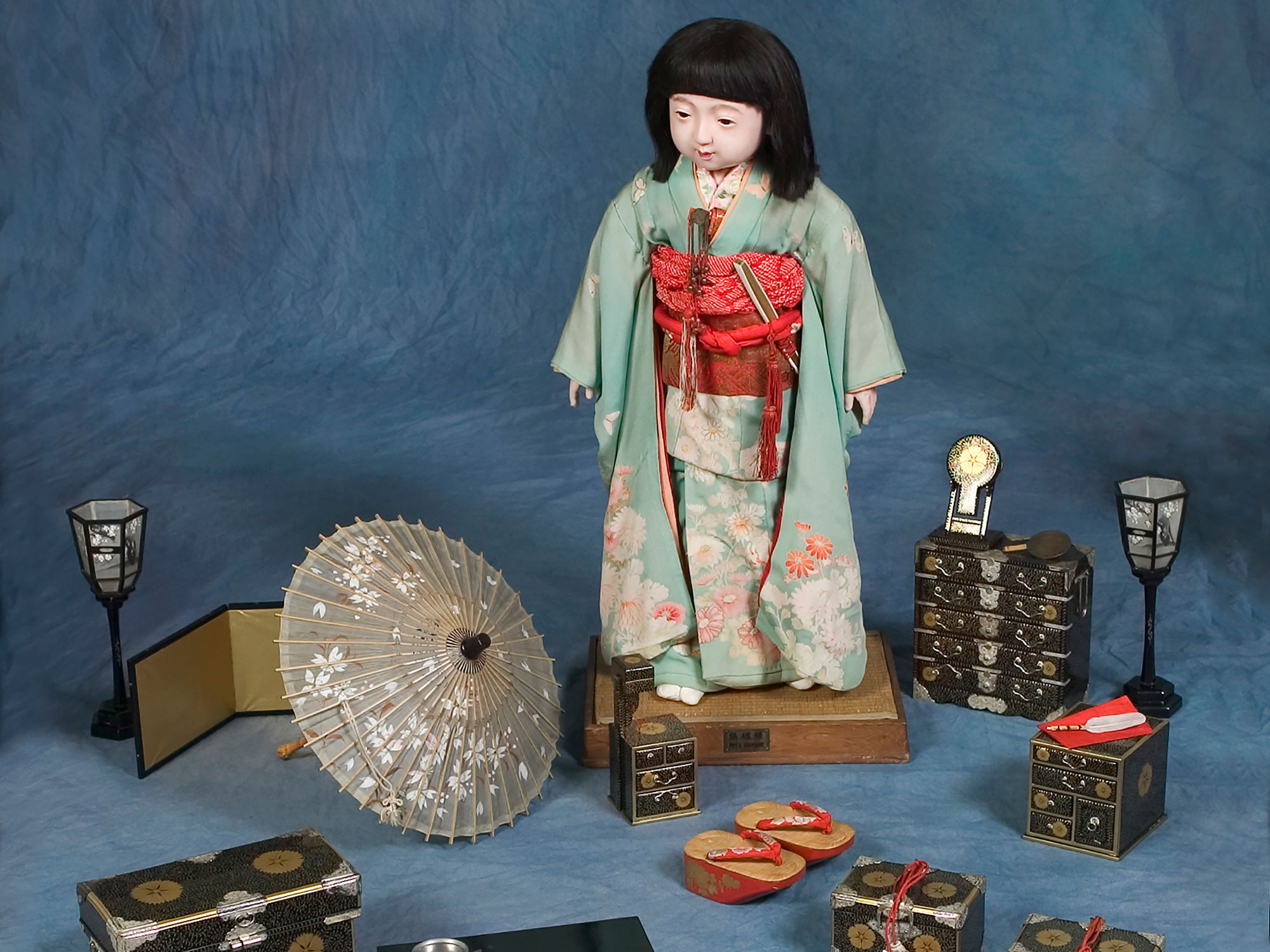 Miss Shimane Japanese friendship doll and accessories